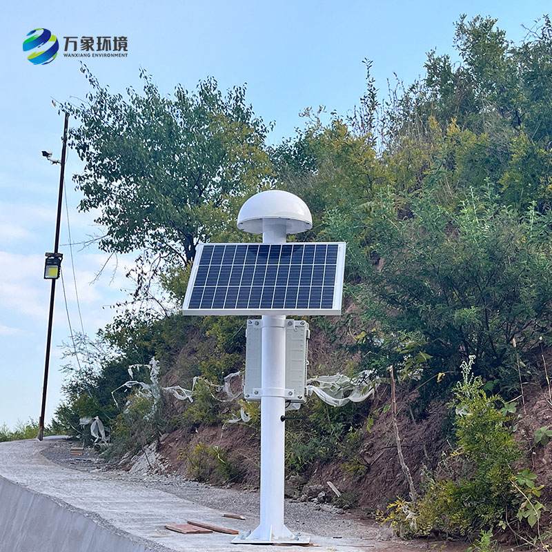 GNSS displacement monitoring station of tailing mine depot - spanning distance, all in control